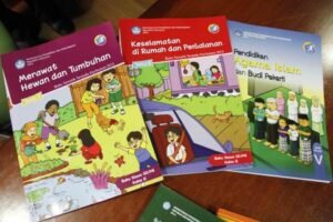 Kreativitas Visual: Ilustrasi Buku Pelajaran